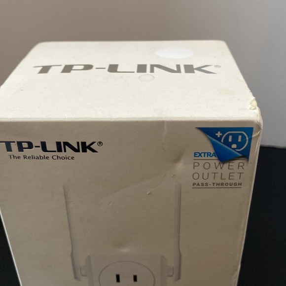 TP-Link Wi-Fi extender N300 extend Wi-Fi save a power outlet new open box - Picture 3 of 11
